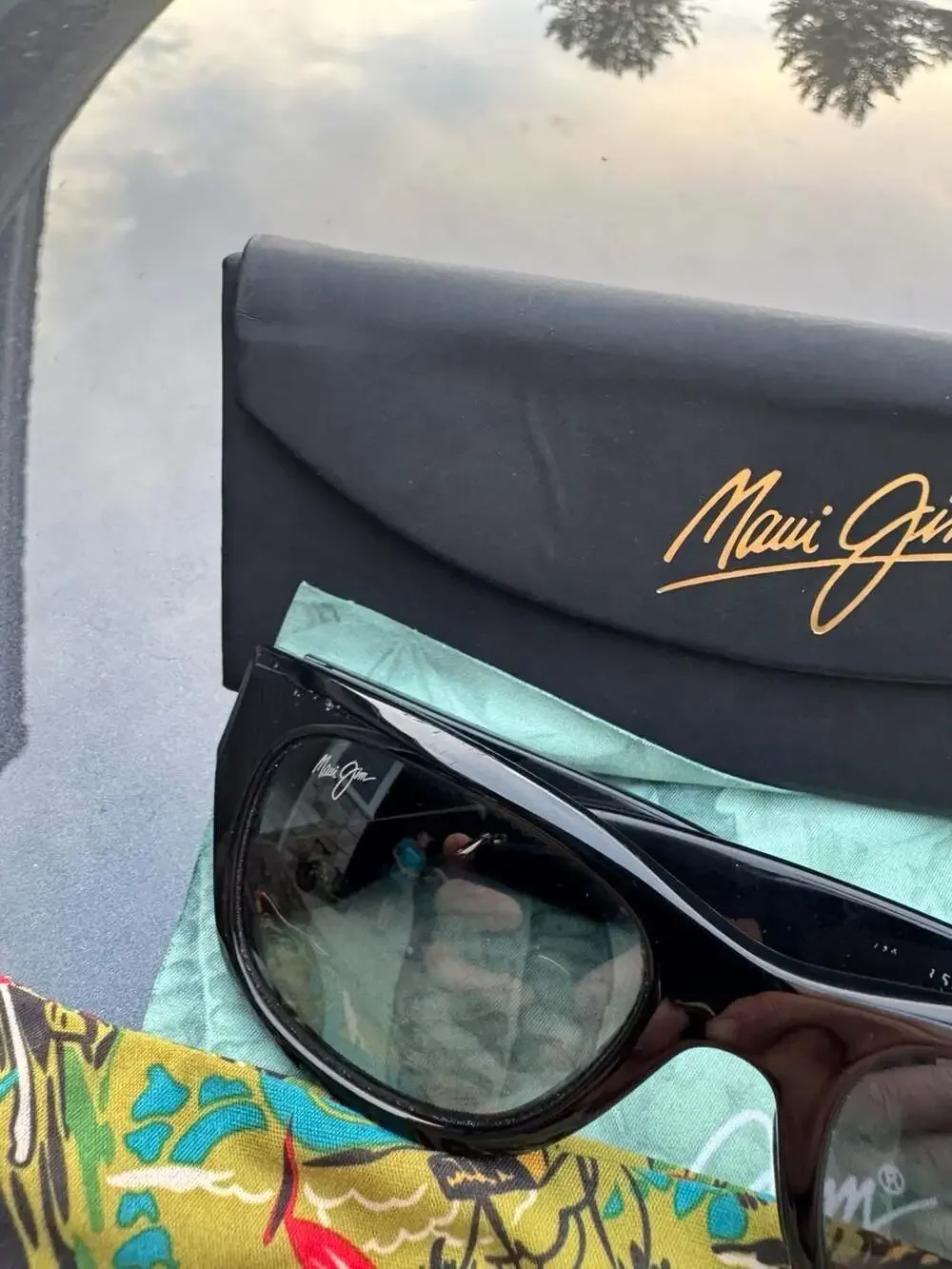 Maui Jim Black Polarized Sport Sunglasses with Case and Pouch